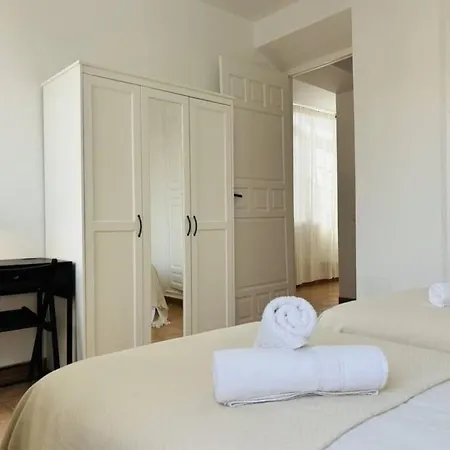 Alcazaba Apartment *